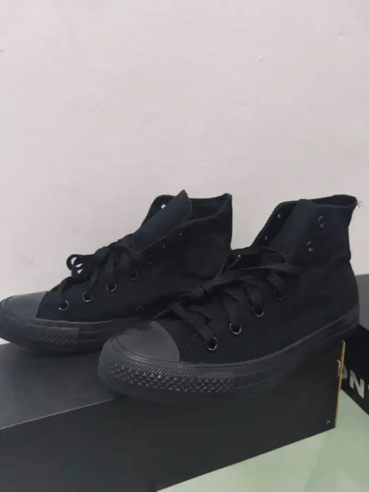 SEPATU CONVERSE CLASSIC CORE ORIGINAL 100%