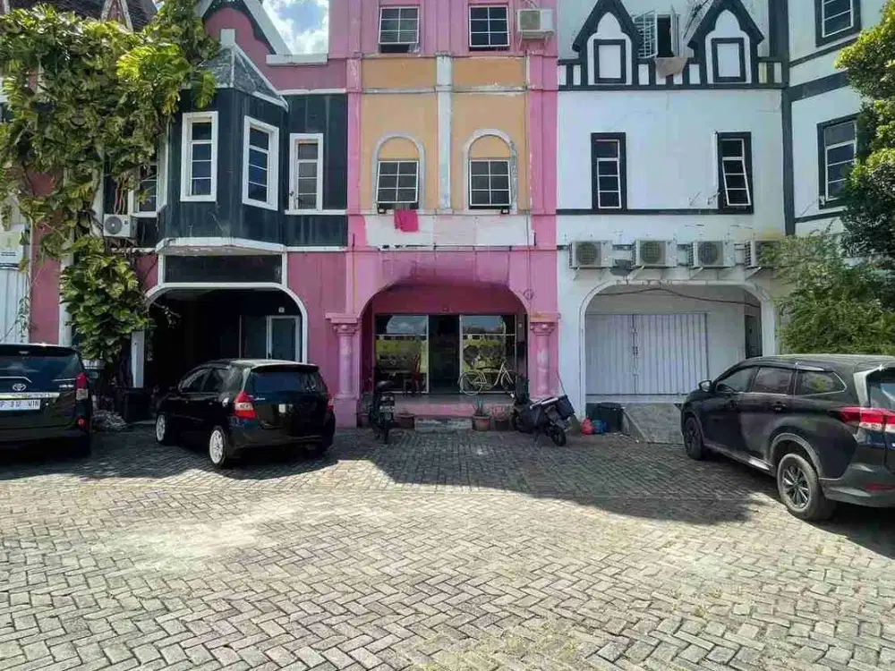 DIJUAL MURAH 
Ruko 3 Lantai Full Renovasi Hadap Timur di Dutamas
Cocok Untuk Kost , Tempat makan & Kantor