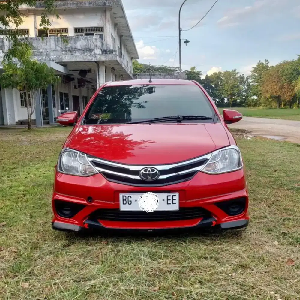 TOYOTA ETIOS VALCO TOMS 2015