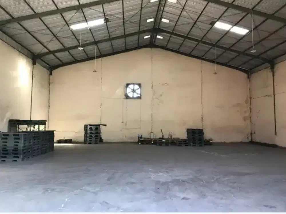 Disewakan Gudang Tambak Langon