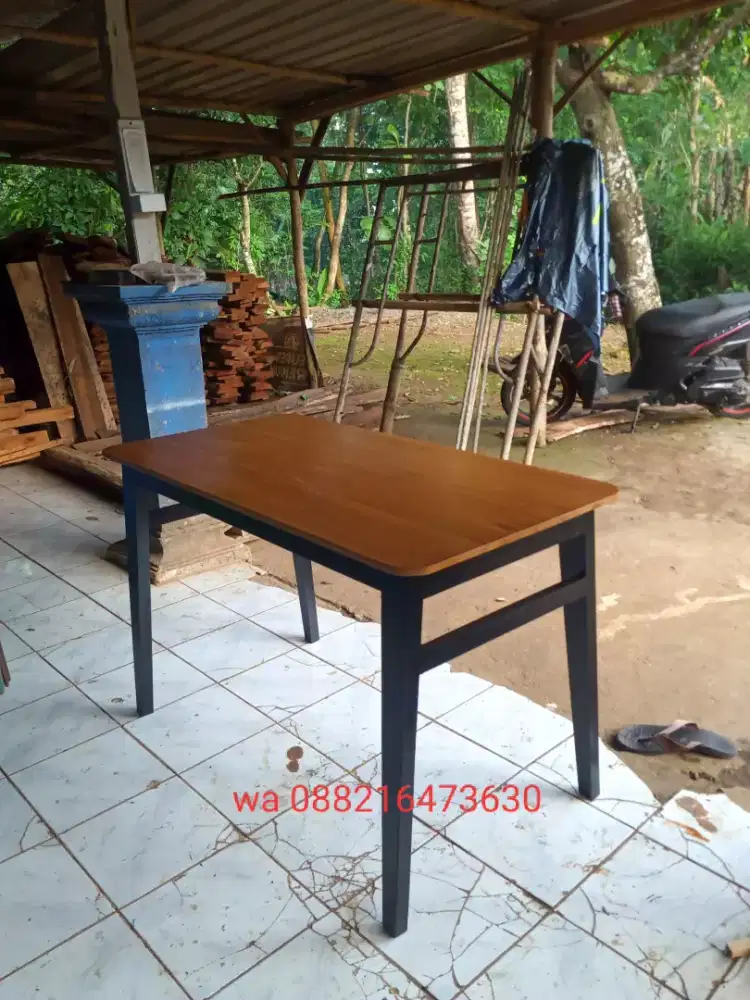 Meja kursi cafe dan makan