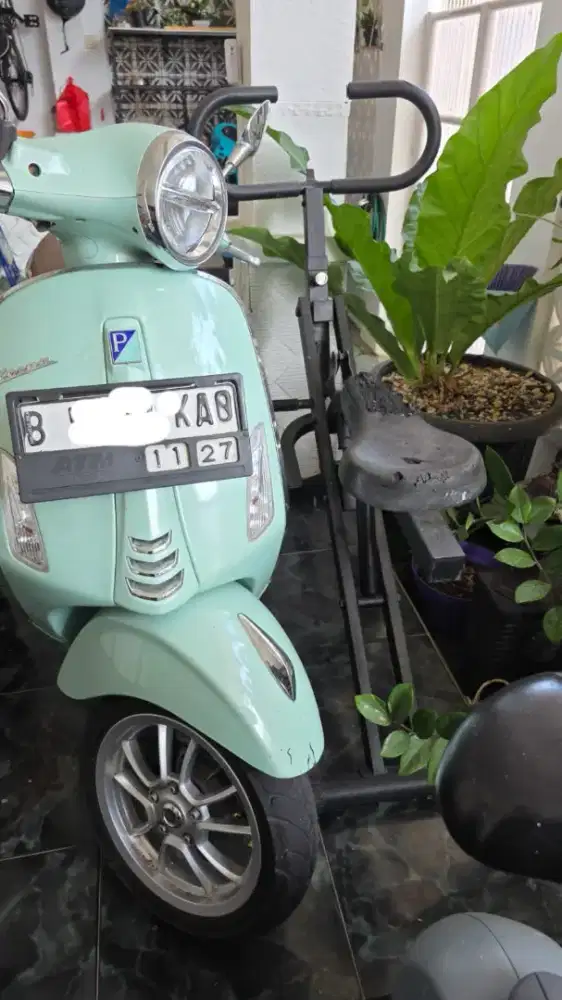 Vespa primavera iget 150 abs