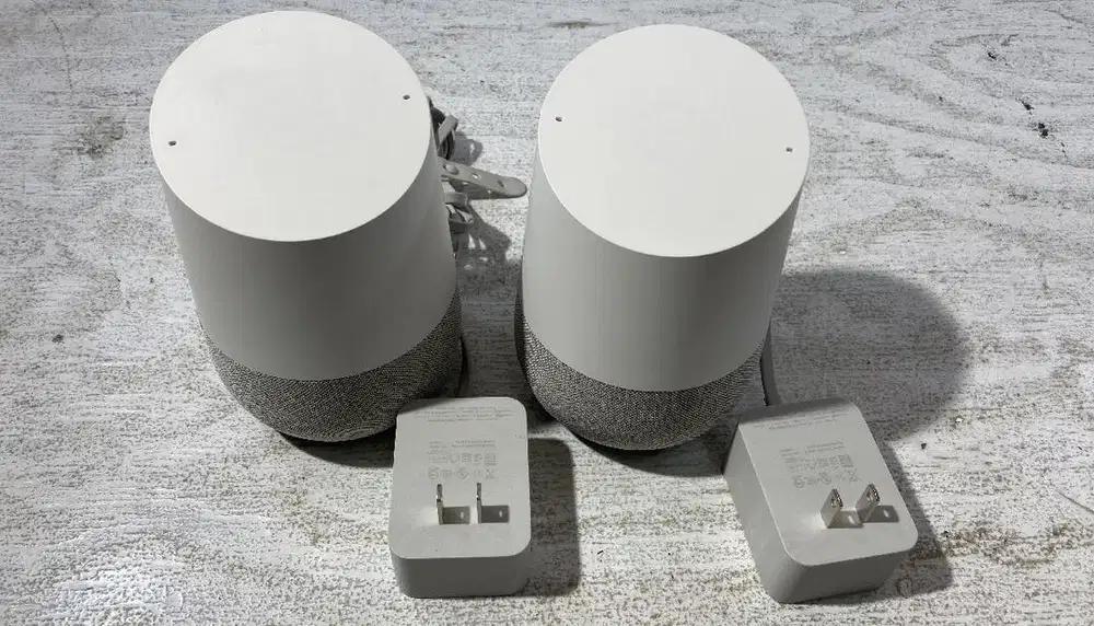 Google Home Smart Speaker