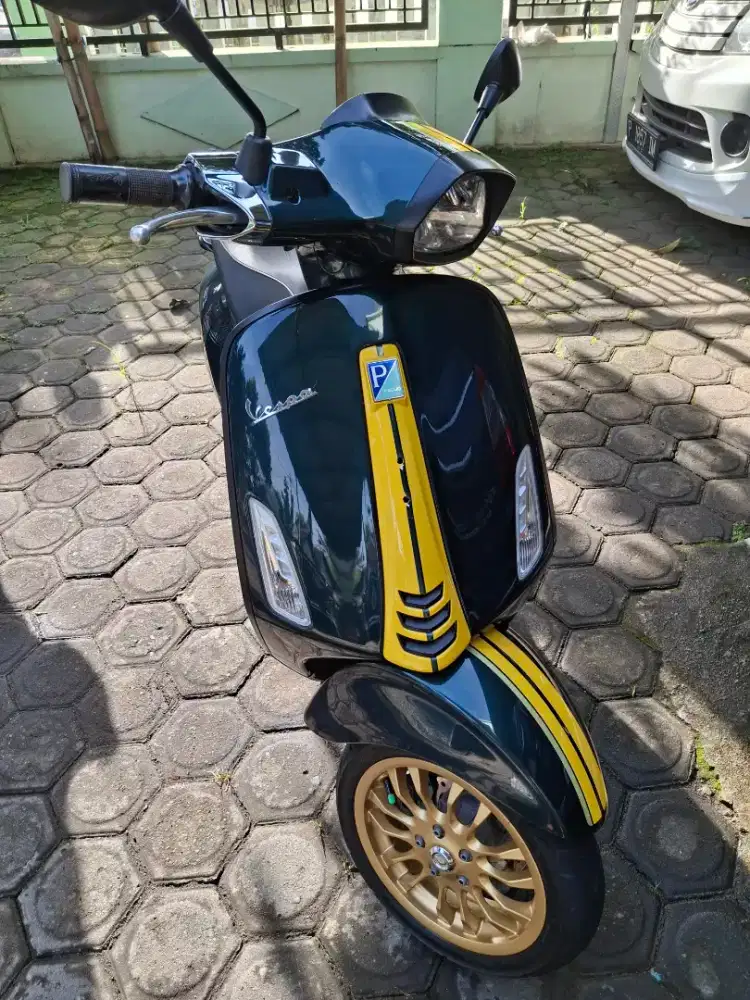 Jual vespa sprint racing sixtees 150cc