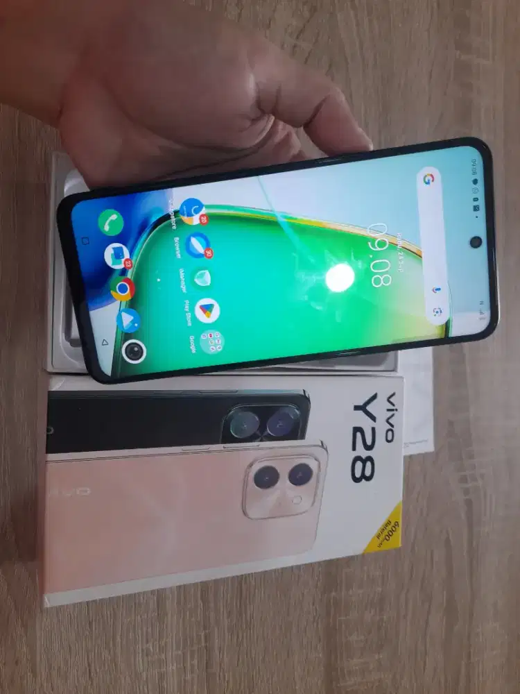 Vivo Y28-Finger.4G.ram 6GB/128GB.FULLSET.GOLDEN PONSEL