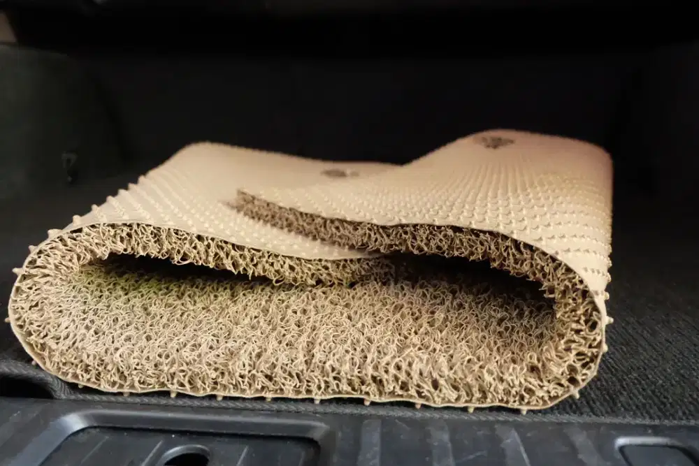 Karpet bihun Originl Bawaan Toyota Fortuner 2014 VNT tebel berkualitas