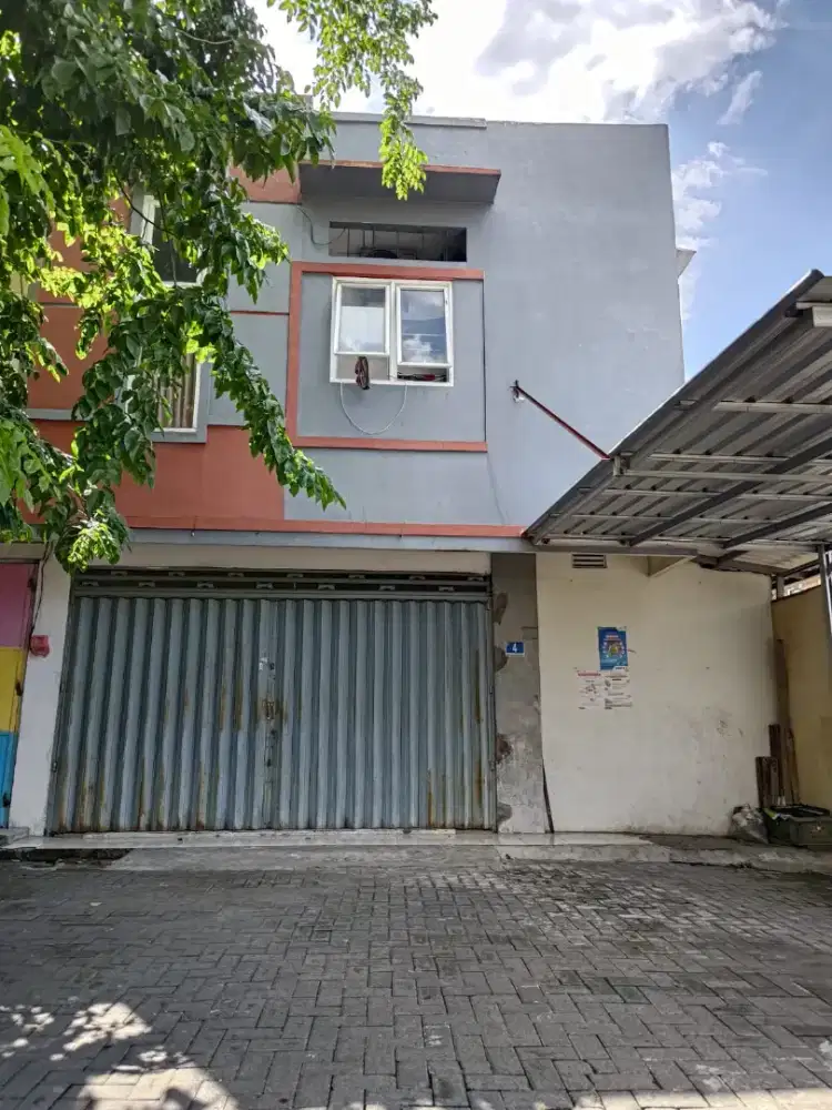 Ruko terawat semolowaru selatan