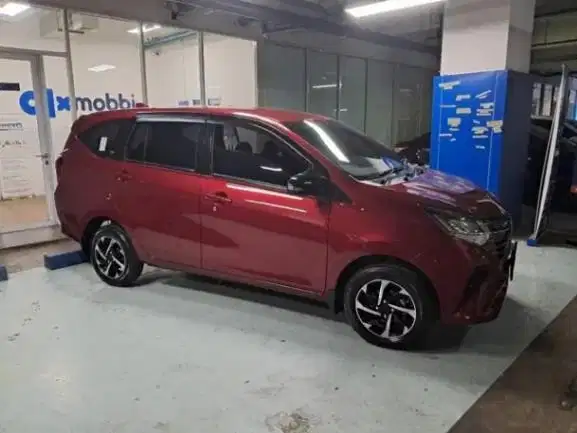 TDP Rendah -  Daihatsu Sigra 1.2 R Bensin MT 2023 Merah UQ