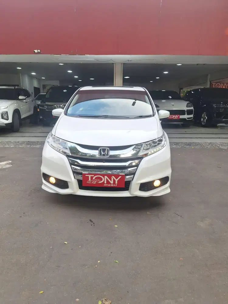 Honda Odyssey E Prestige 2016 Putih
