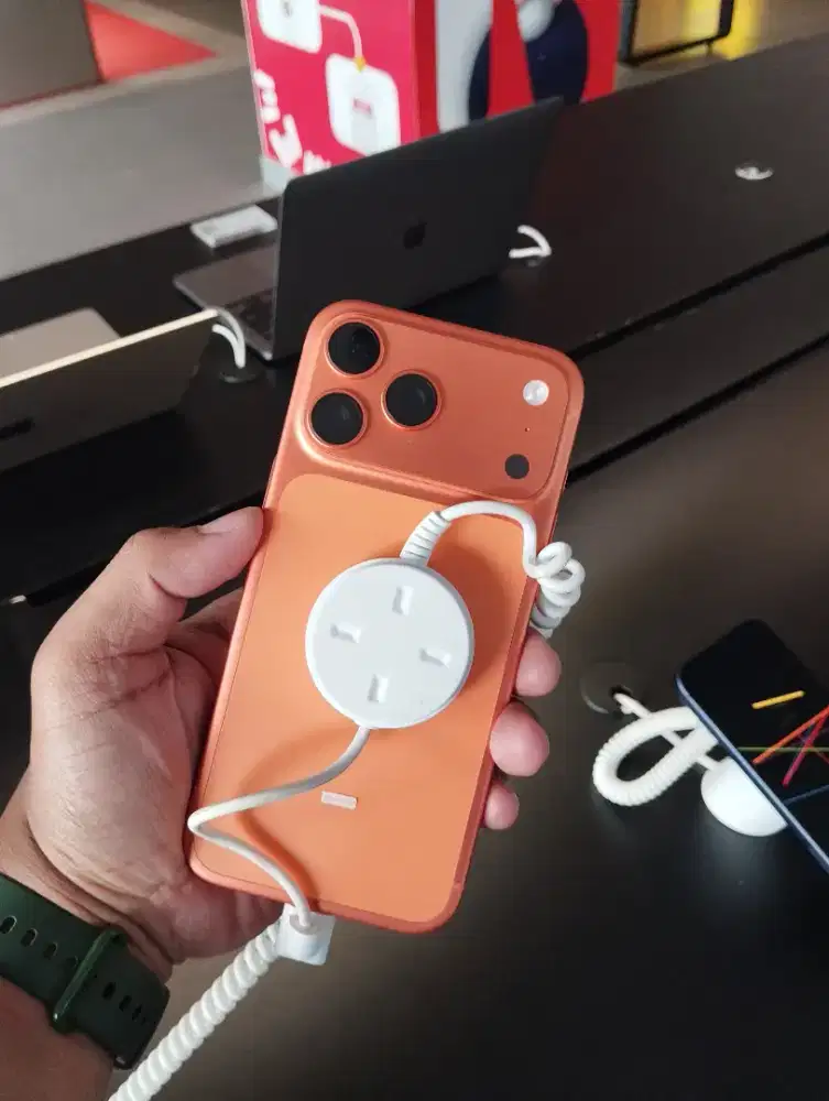 IPHONE 17 PROMAX GARANSI RESMI