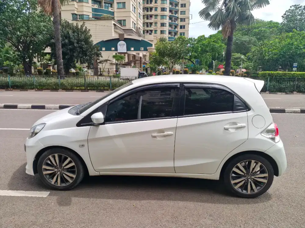 Honda Brio E Matic 2016 Pajak Hidup B-Jakarta Body F.Orisinil Pemakai