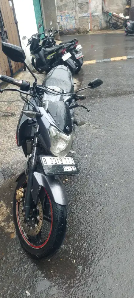 Jual motor yamaha vixion thn 2014 komplit pjk hidup