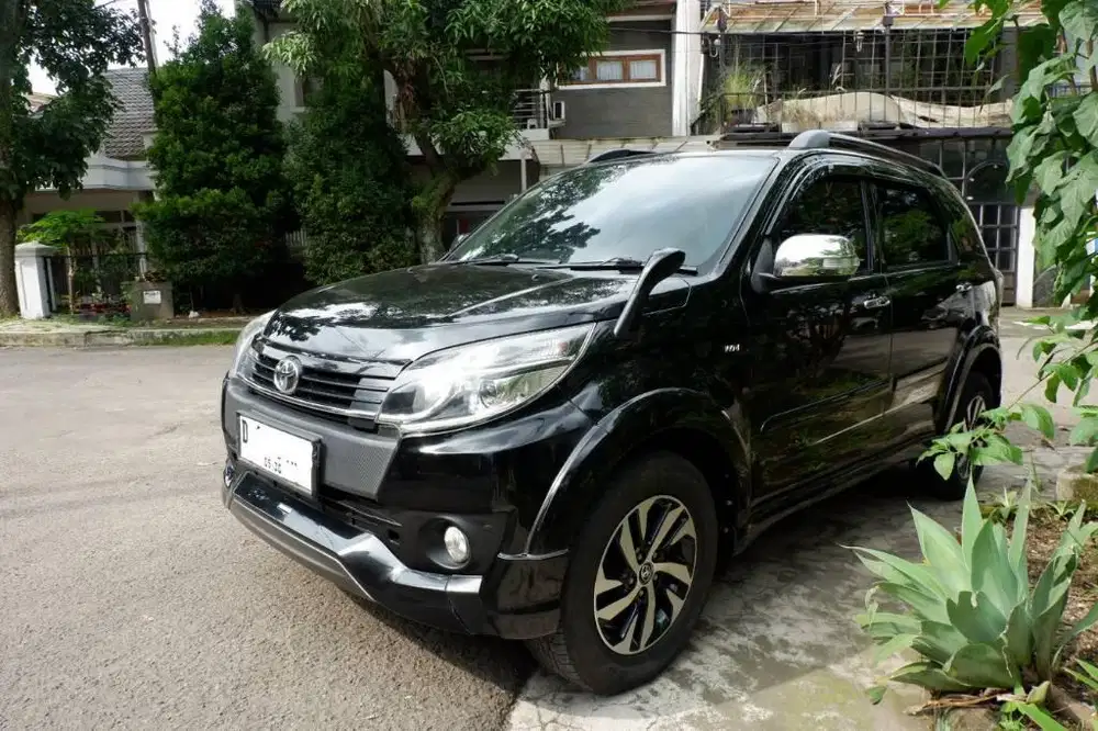 Toyota Rush 1.5 S TRD at 2015 Black