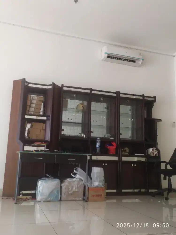 Lemari jati untuk kantor dn rumah