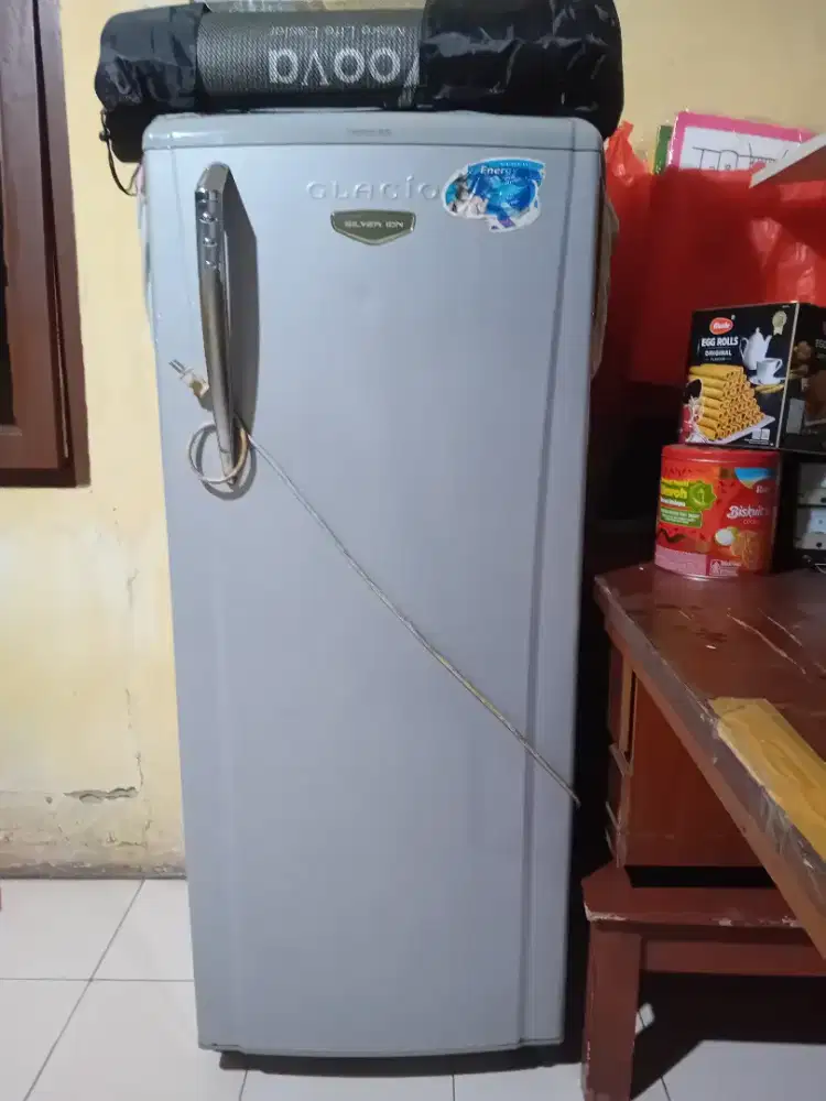 Kulkas Thosiba Glacio 1 pintu