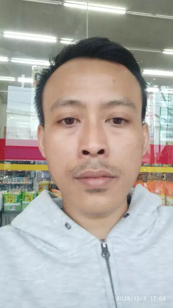 MENCARI PEKERJAAN TINGGAL DALAM