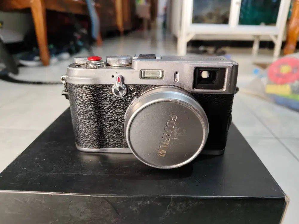 Fujifilm finepix X100 generasi 1