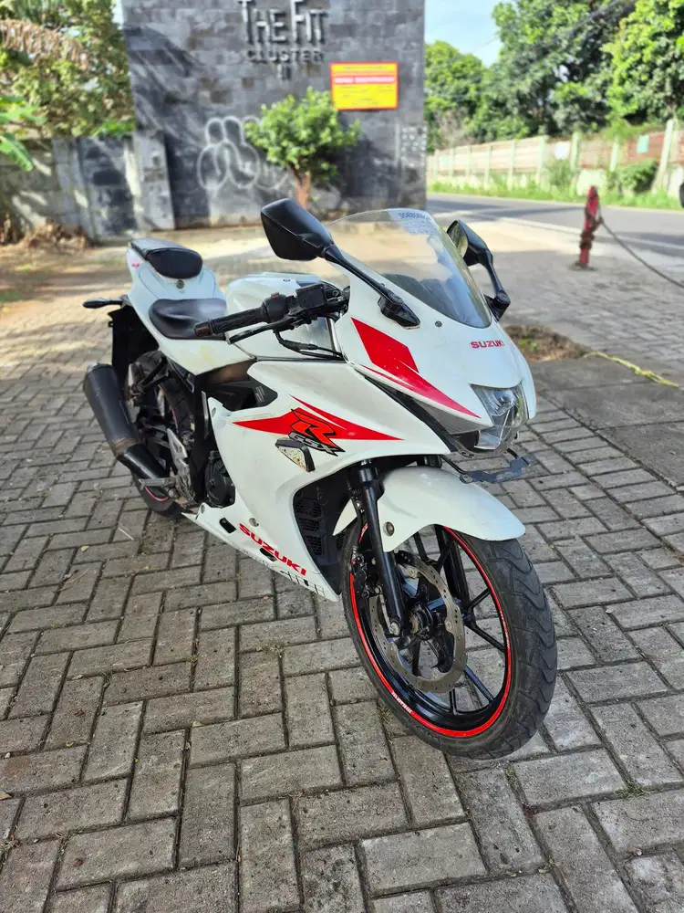 Dijual Suzuki GSX 150R tahun 2017
