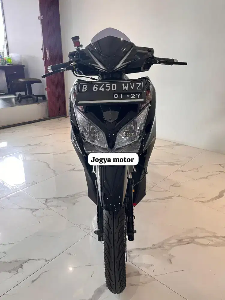 (A) Honda Vario 125 Techno Tahun 2012