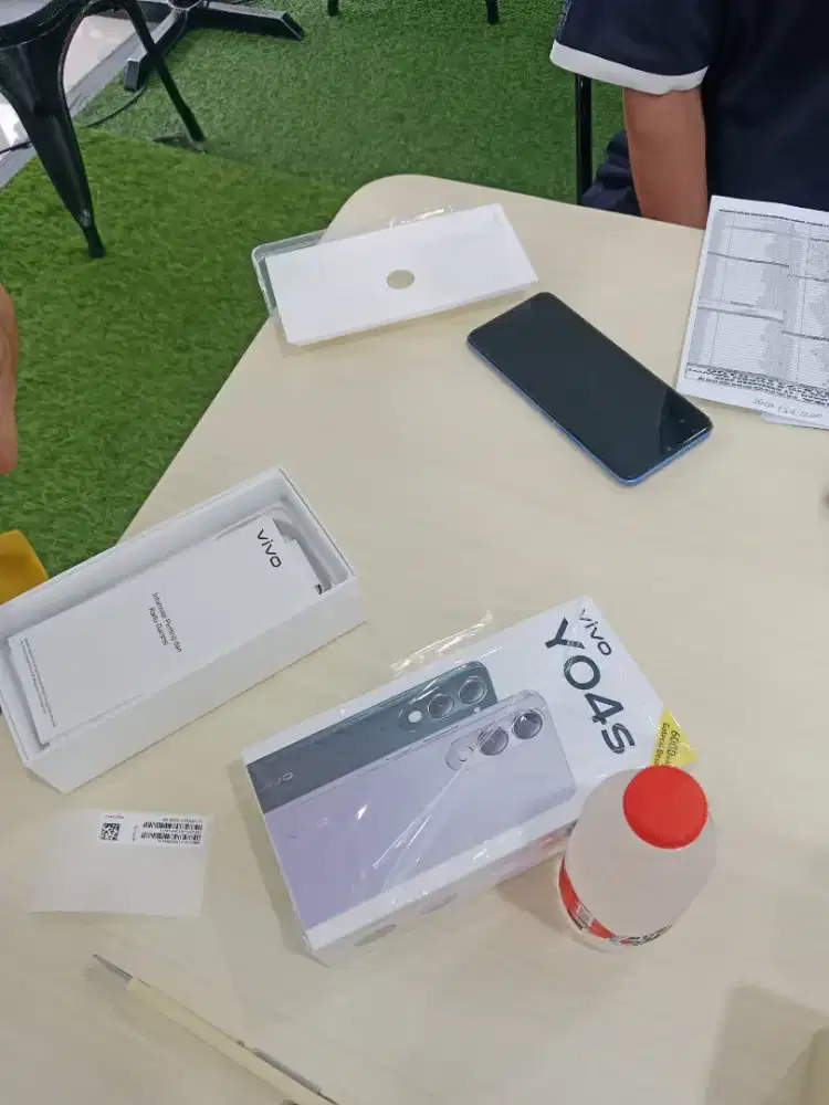 VIVO Y04S ROM 128GB & 64GB