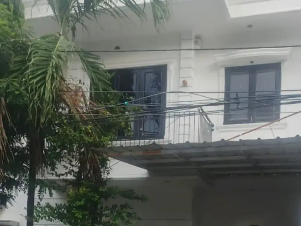 Disewa Rumah Luas Siap Huni di Benhil Jakarta Pusat