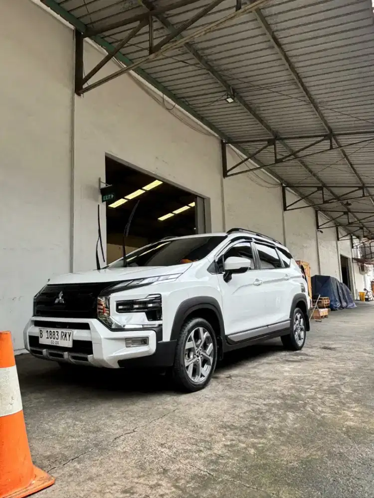 Expander cross premium a/t 2022 akhir