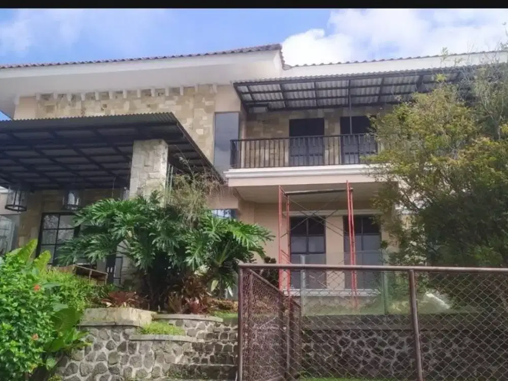Dijual Villa Prigen Pasuruan