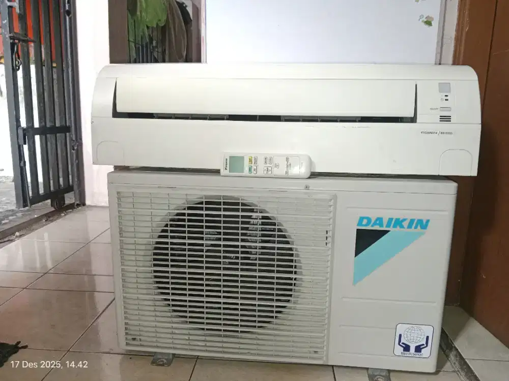 AC DAIKIN THAILAN 3/4 PK MULUS ORI