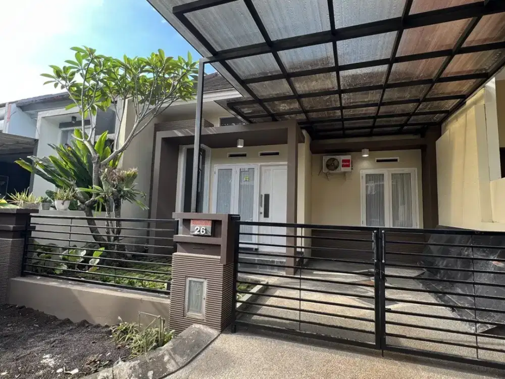 Dijual Rumah Dekat Univ Brawijaya di Permata Jingga Malang