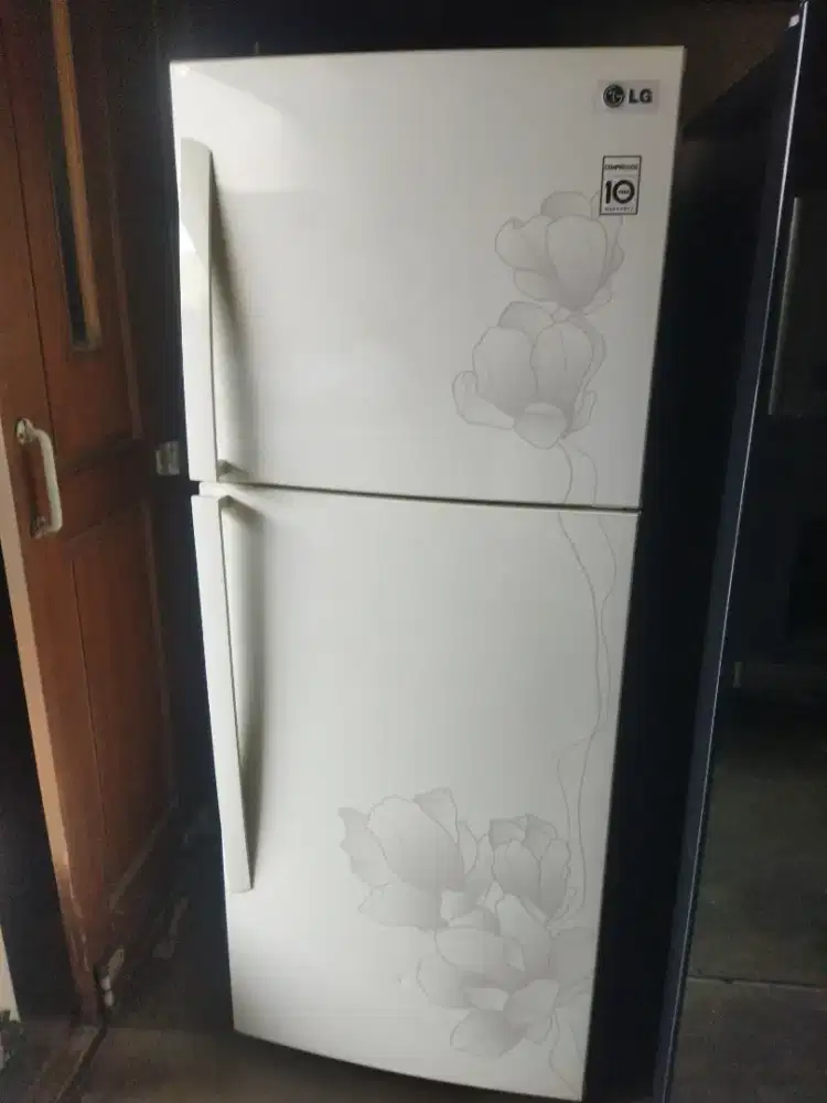 Kulkas LG Jumbo 2 Pintu 450L Mulus