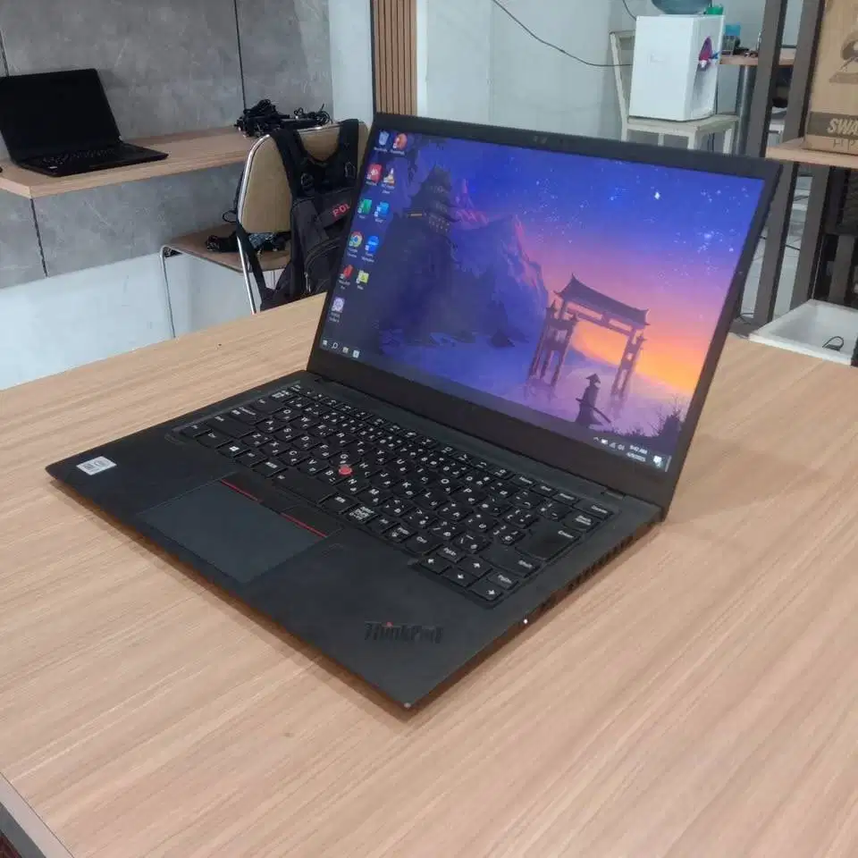 Laptop Lenovo ThinkPad X1 Carbon i5 Gen 8, Ram 8/SSD 256 Gb