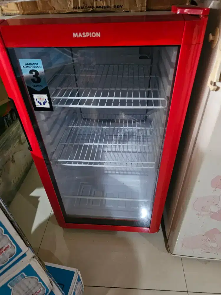 Dijual murah show case pendingin masih baru