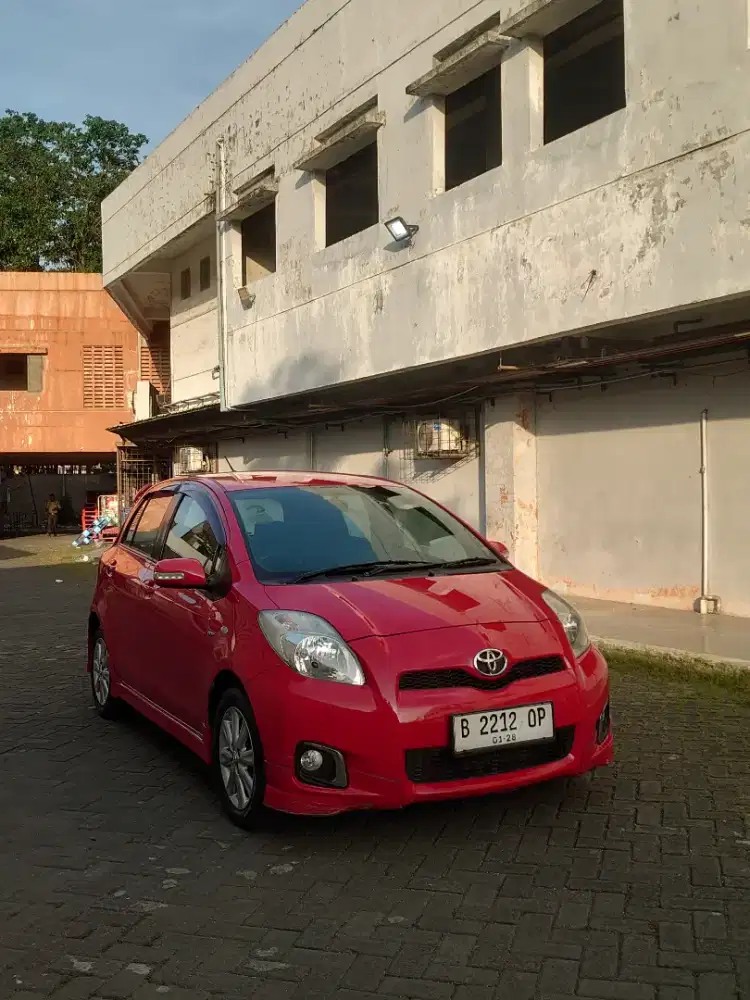 Dijual Yaris E matic tahun 2012