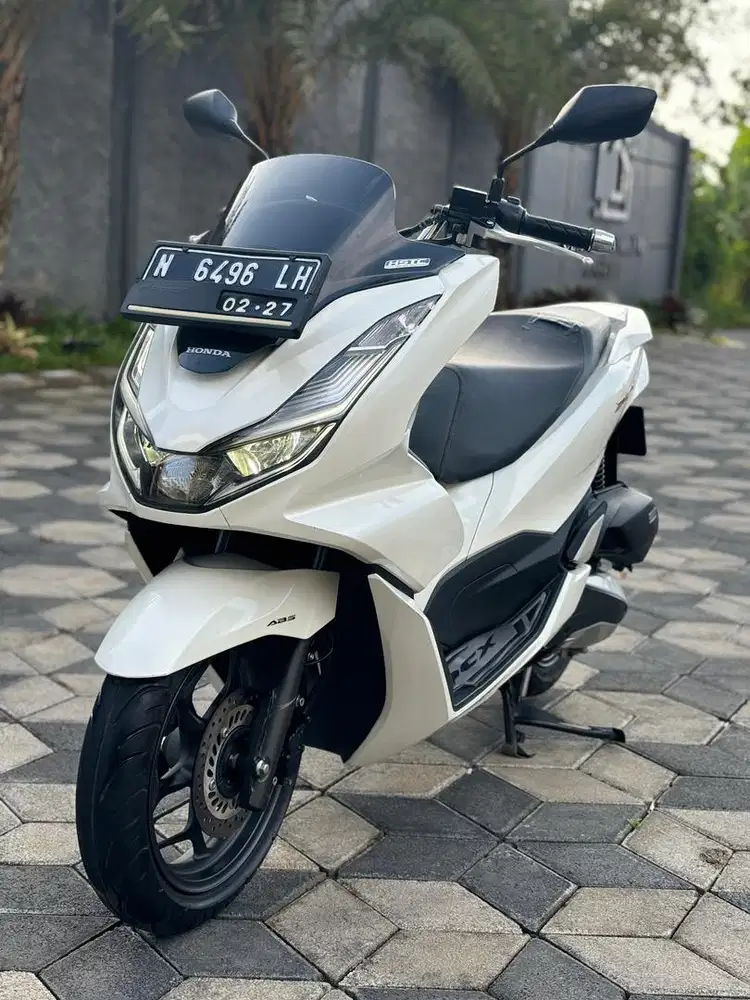 Honda PCX 160 ABS Keyless 2022 N Malang Putih Koko Motor