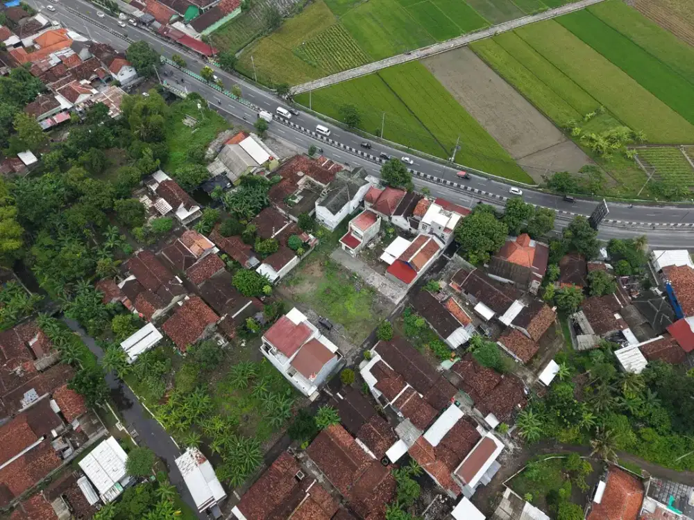 SHM Pecah, Tanah Prambanan Pinggir Jalan Raya