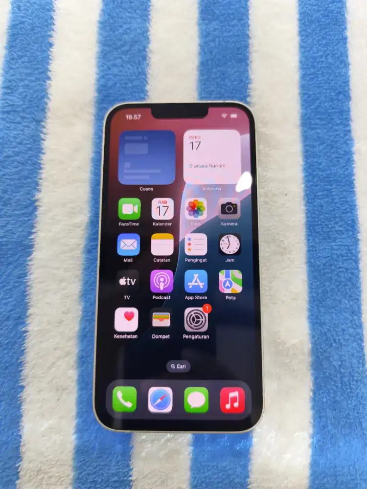 Hp Second IPhone 13 128GB Resmi I Box Batre Helt 86% Mulus Fullset Ori