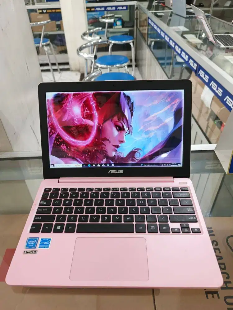 LAPTOP ASUS VIVOBOOK 12 E203MAH DESAIN STYLISH HARGA MERAKYAT