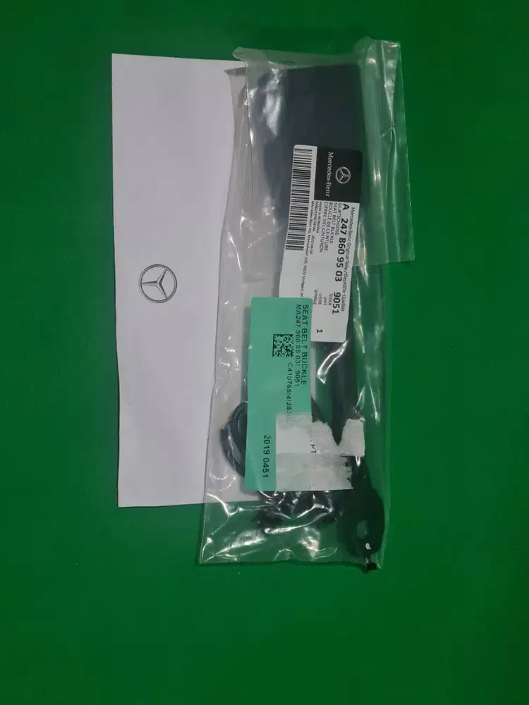 Mercy B200 seat bealt depan kanan female sensor