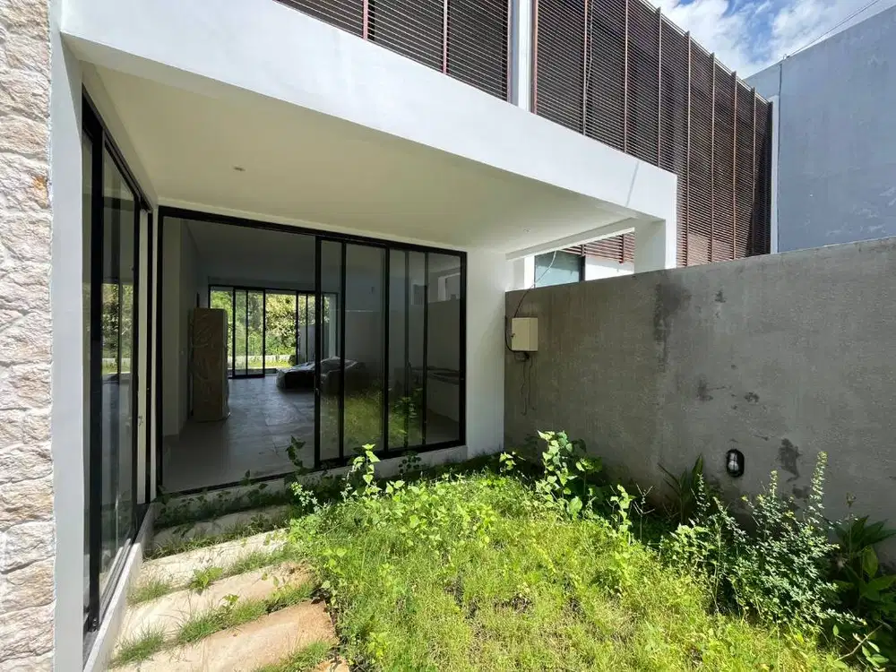 Dijual Villa Eksklusif di Cluster Elite Nusa Dua View Jungle 4 kamar