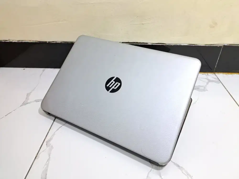 Jual BU aja laptop hp 14 slim silver siap pakai