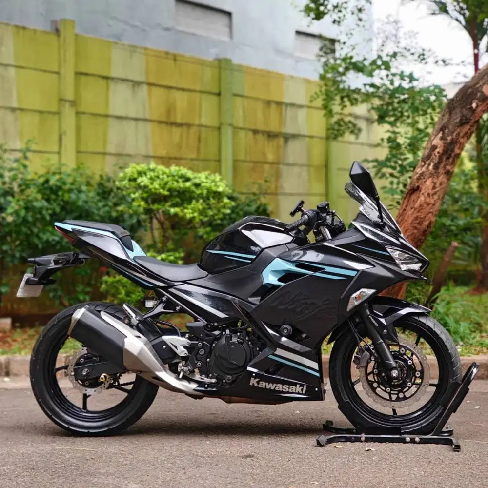 KAWASAKI NEW NINJA 250 FI ABS MDP KEYLESS 2019 HITAM KM 11K PAJAK ON