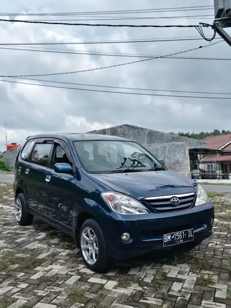 Avanza G 2004 bersih