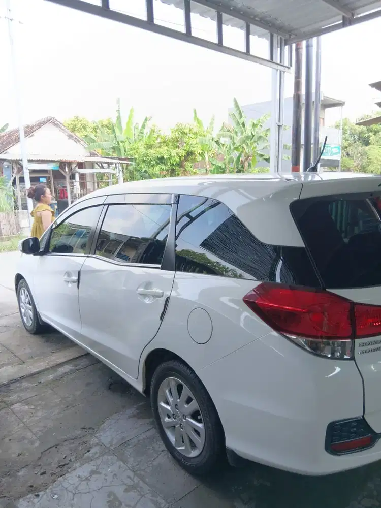 Honda Mobilio 2015 Bensin