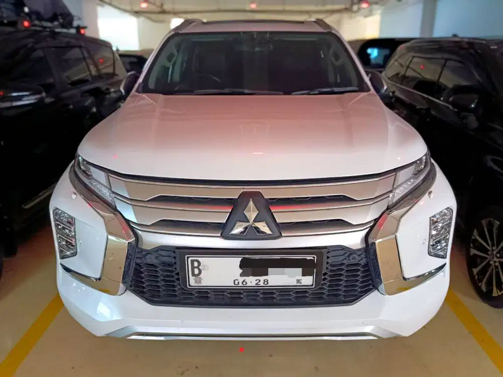 Pajero Sport Dakar AT 2023 Putih