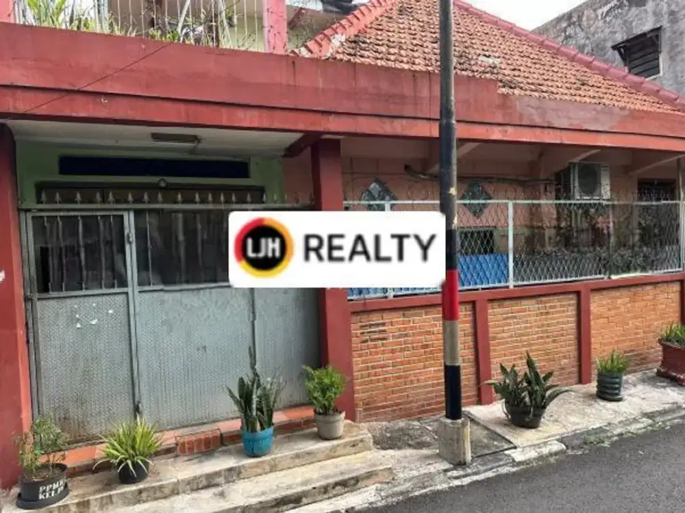 Rumah di Pasar Baru , Sawah Besar Jakarta Pusat