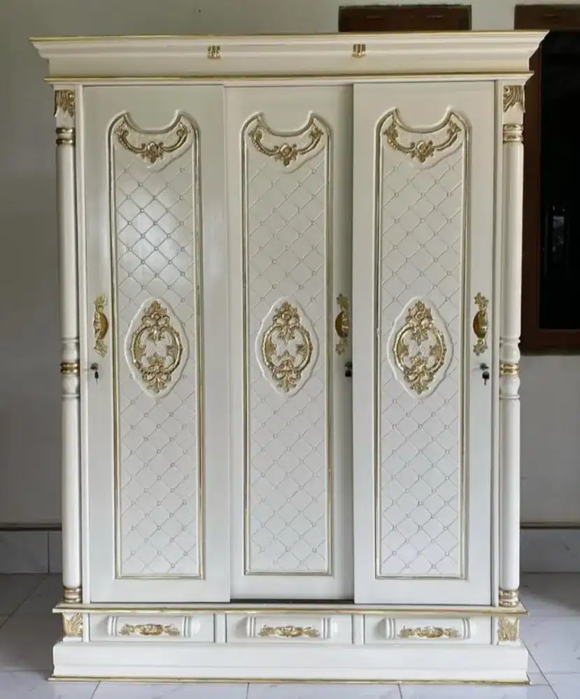 Almari baju kayu jati pintu 3