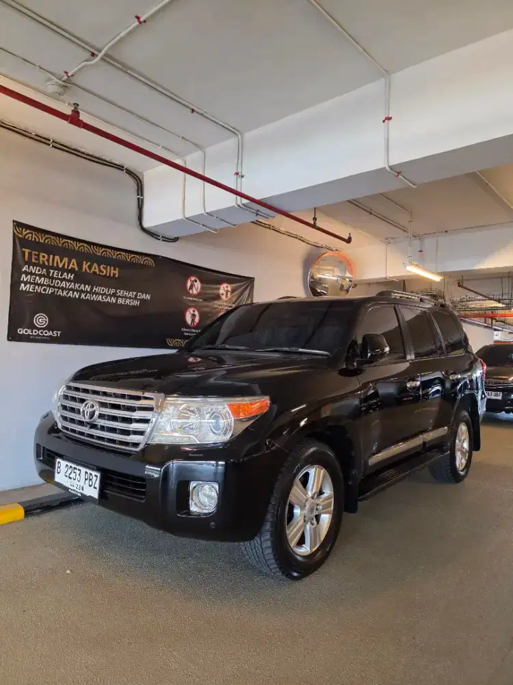 Ganteng Sangat. Pakai Enk Skli. Toyota Land Cruiser ATPM VX200 DIESEL