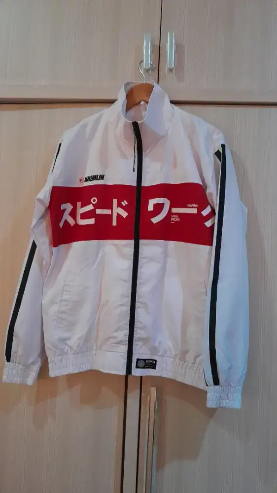 Jaket putih uk L