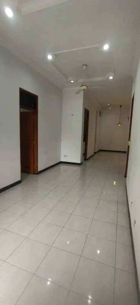 Rumah Taman Kopo Indah 3 Dijual Siap Huni