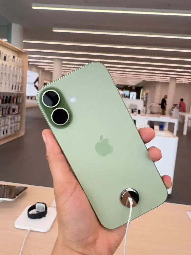 New apple iPhone17 basic garansi resmi Apple